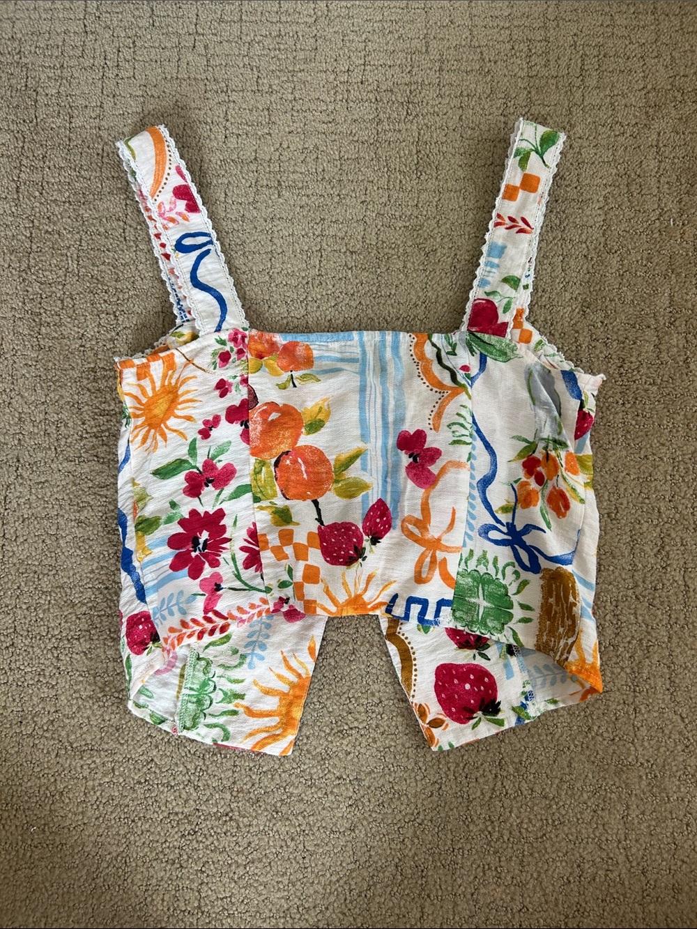 Dress Forum White Multi Floral & Fruit Cropped Tank - Picture 2 of 2